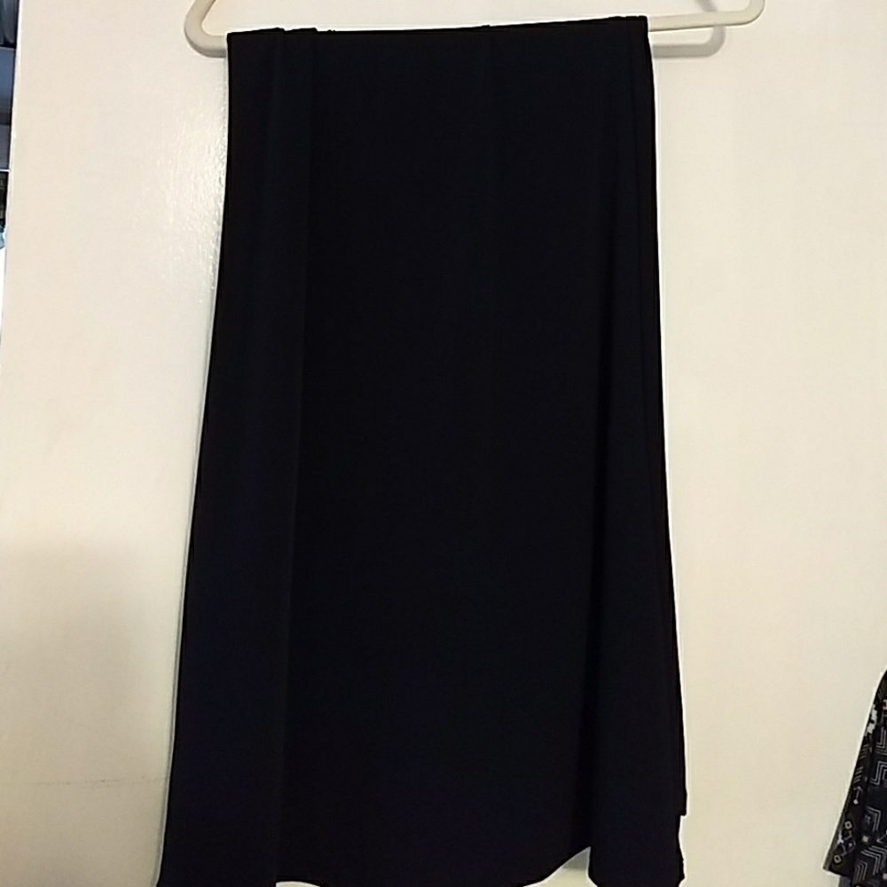 NWT Dk Navy Blue Lularoe Maxi skirt Slinky fabric